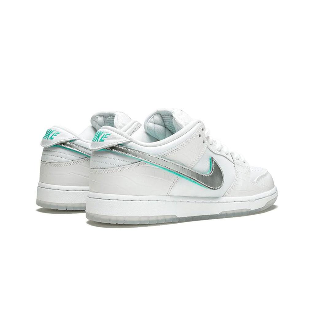 White diamond dunks hotsell